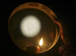 karva chauth moon pooja images 