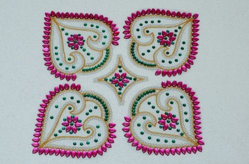 beautiful kundan rangoli designs 