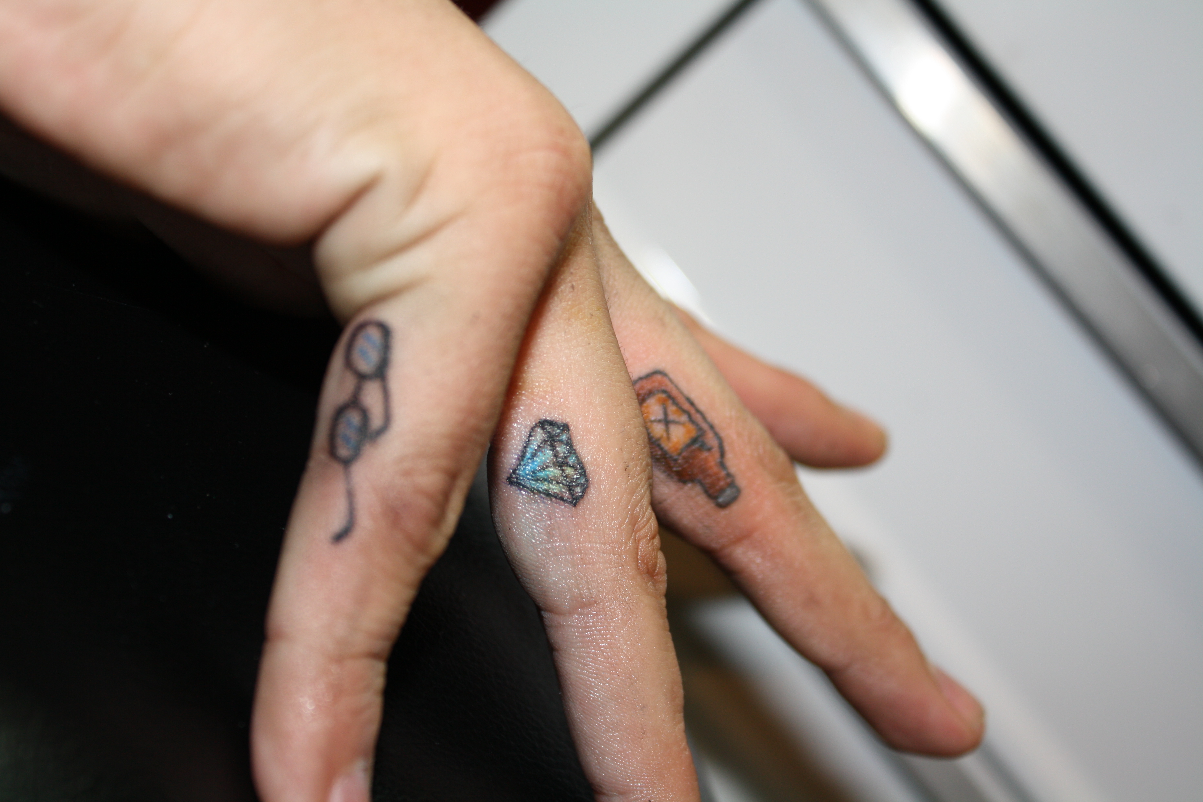 Fingers Tattoo Design For Men