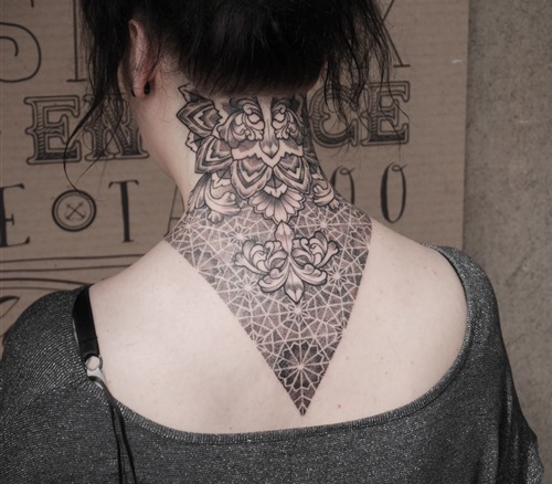 tattoo design for neck female 