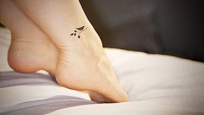 tattoo design for girls on legs 