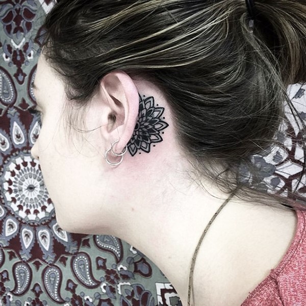 cute behind the ear tattoo design 