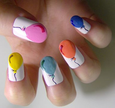 baloons theme nail art 