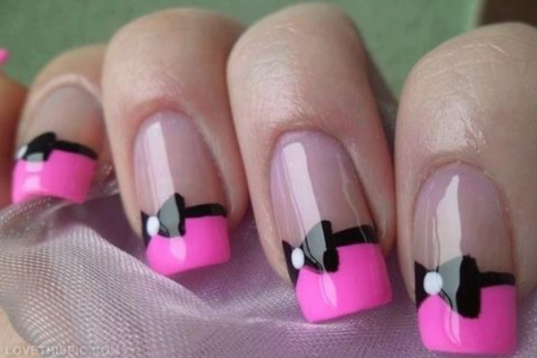 french manicure nail art 