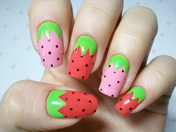 strawberry designs nail art 