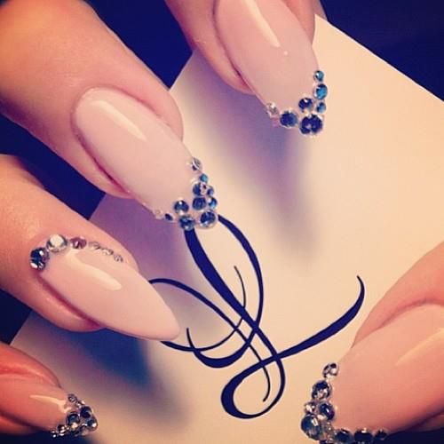 v-shape nail art designs 