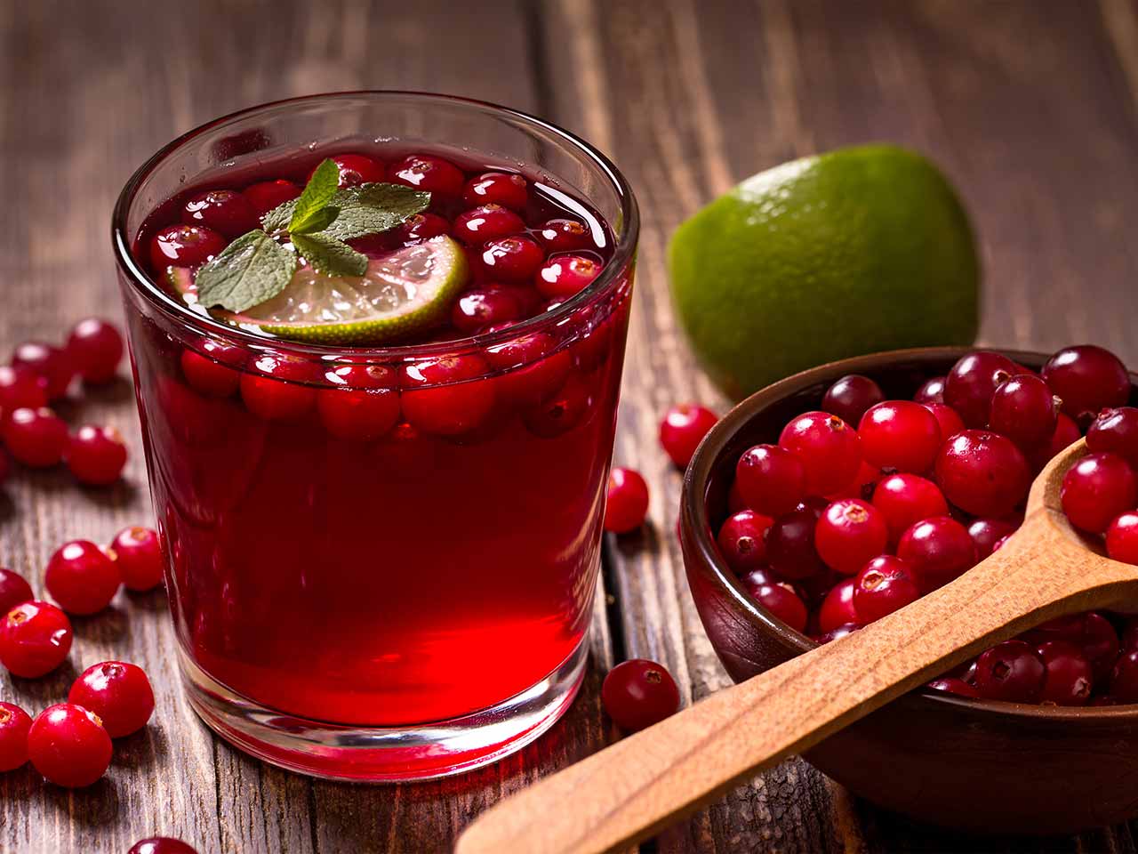 Cranberry Juice benefits & Uses of Cranberry Juice