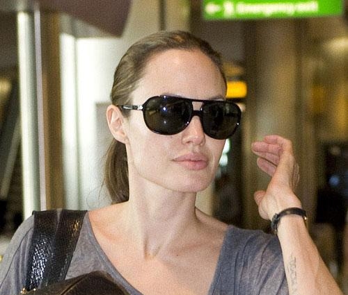 Angelina jolie without makeup Airport Look Sexy Look