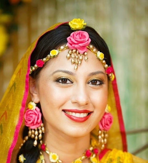 real flower jewellery for bride 
