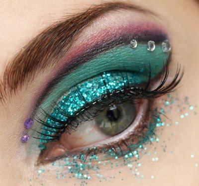 beautiful glitter eye make up 