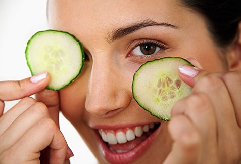 Cucumber To Cure Pimples On Forehead