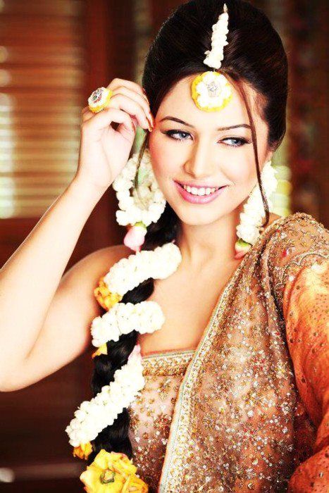 floral jewellery for braid