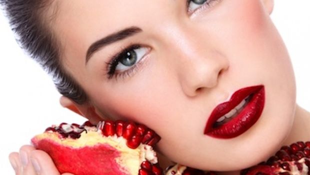 pomegranate juice beneficial for skin 