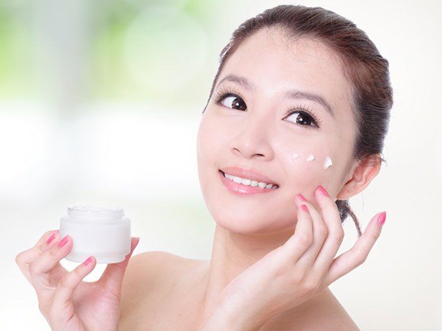 Top 10 Best Skin Whitening Cream In India