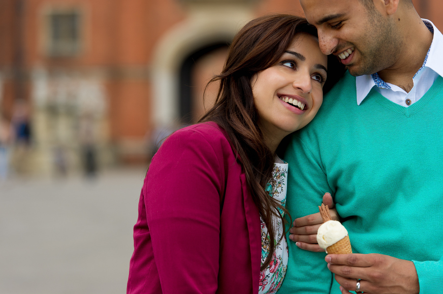 amazing moments of love pre wedding shoot