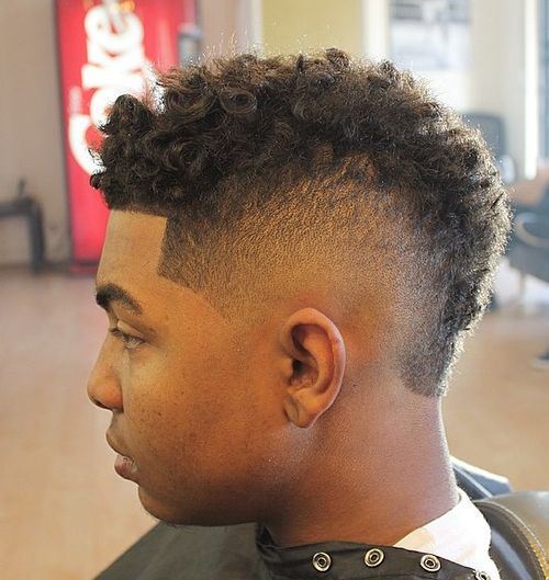 mens wavy hairstyle short hair