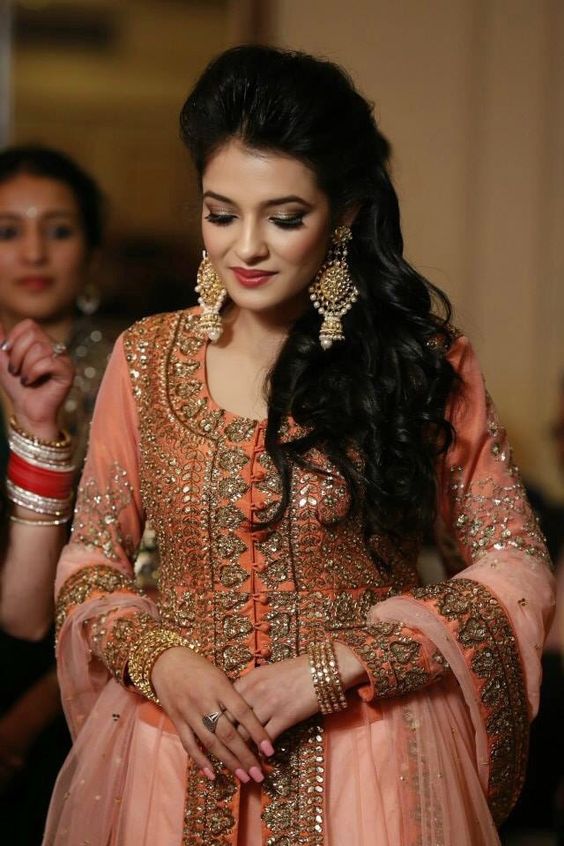 36+ Best Hairstyles For Lehenga Must Try To Grace This 