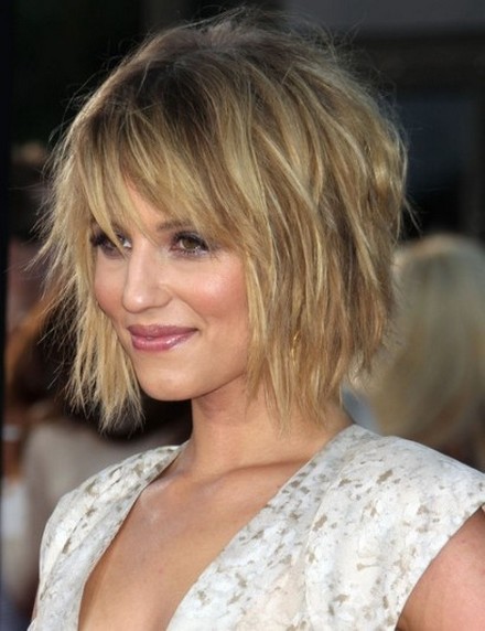 which haircut suits for round face female